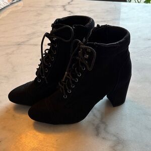 Elegant Black Ankle Boots
